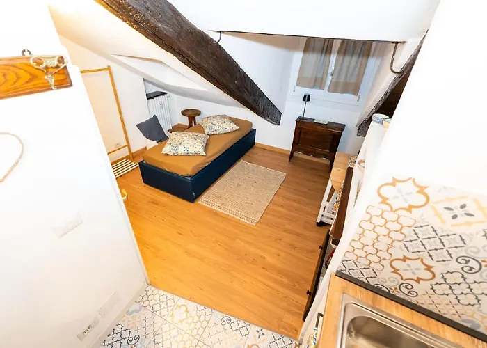 Sotto I Tetti Di Mansarda Di Gil Apartamento *